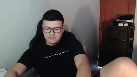 Snapshot of david_smit_ chatting on January 2026 06:54:01 PM david smit online show from January 2026 06:54:01 PM