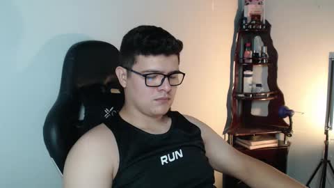 Snapshot of david_smit_ chatting on February 2026 06:31:01 PM david smit online show from February 2026 06:31:01 PM