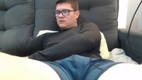 Snapshot of david_smit_ chatting on June 2026 12:54:01 AM david smit online show from June 2026 12:54:01 AM