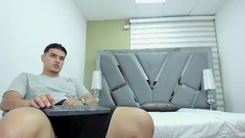 Snapshot of david_victoriaa chatting on July 2026 01:06:02 PM david_victoriaa online show from July 2026 01:06:02 PM