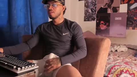 Davide online show from October 2025 11:42:01 AM