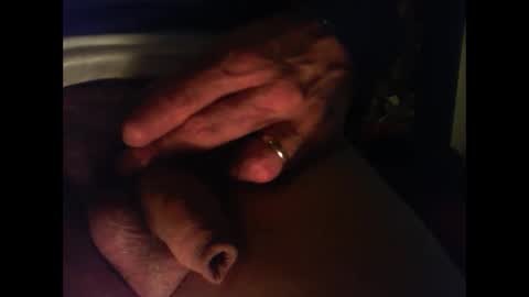 Snapshot of davidneedmore chatting on January 2025 01:58:01 AM davidneedmore online show from January 2025 01:58:01 AM