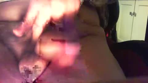 Snapshot of davidneedmore chatting on January 2025 01:00:01 PM davidneedmore online show from January 2025 01:00:01 PM