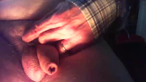 Snapshot of davidneedmore chatting on January 2025 03:34:02 PM davidneedmore online show from January 2025 03:34:02 PM