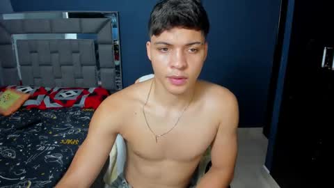 davidro030 online show from October 2025 01:24:02 AM