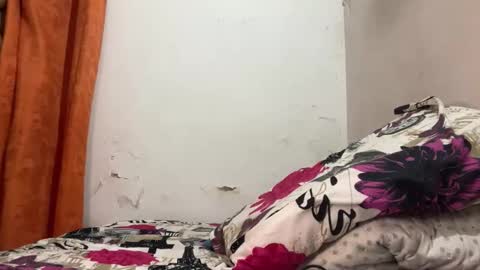 Snapshot of davidth000 chatting on February 2026 06:37:01 AM davidth000 online show from February 2026 06:37:01 AM