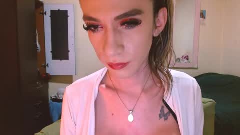 dayanna_01_ online show from June 2026 08:21:02 PM
