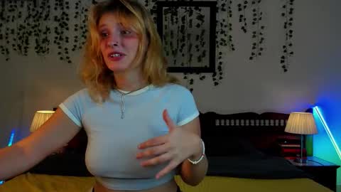 dayna_sunset online show from September 2025 04:03:01 AM