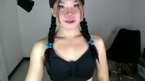 Snapshot of dazzzlingcarol chatting on June 2026 09:48:02 AM dazzzlingcarol online show from June 2026 09:48:02 AM