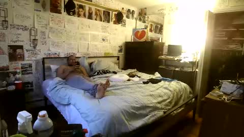 dbeamon92 online show from February 2026 01:40:01 PM