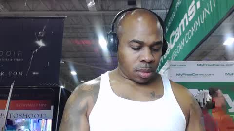 DCrush online show from December 2024 10:17:01 PM