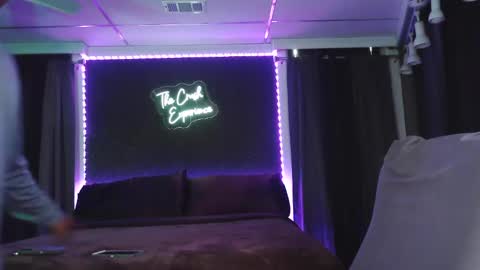 DCrush online show from December 2024 06:10:01 PM