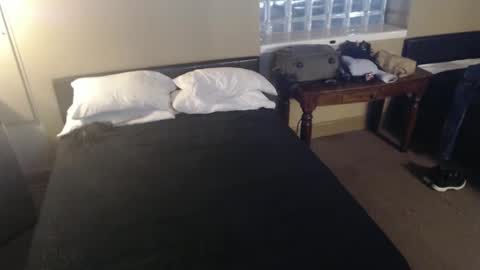 Snapshot of dcteamfucker chatting on December 2024 02:09:01 AM DCTeamFucker online show from December 2024 02:09:01 AM