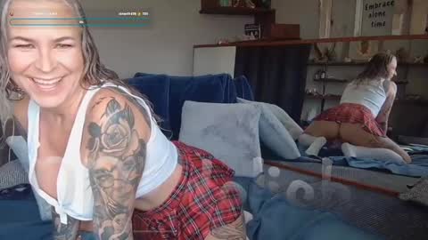 dd_delish online show from April 2026 07:03:02 PM