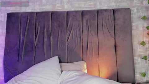 dea_athenea online show from November 2025 08:42:02 PM