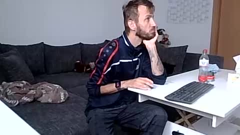 Snapshot of deaf_fc_union_berlin14 chatting on June 2026 04:31:02 PM robert online show from June 2026 04:31:02 PM