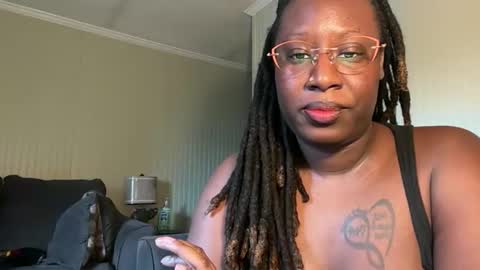 Snapshot of deafbaee chatting on May 2026 12:24:02 PM deafbaee online show from May 2026 12:24:02 PM
