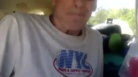 Snapshot of deanofflove221000 chatting on October 2025 07:52:02 AM deanofflove221000 online show from October 2025 07:52:02 AM