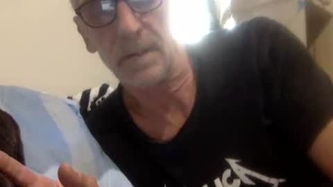 Snapshot of deanofflove221000 chatting on November 2025 06:46:01 AM deanofflove221000 online show from November 2025 06:46:01 AM