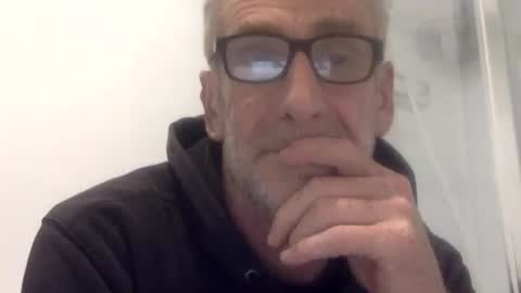 Snapshot of deanofflove221000 chatting on November 2025 11:25:02 PM deanofflove221000 online show from November 2025 11:25:02 PM