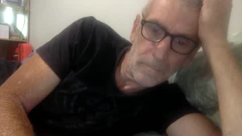 Snapshot of deanofflove221000 chatting on December 2025 12:52:02 AM deanofflove221000 online show from December 2025 12:52:02 AM