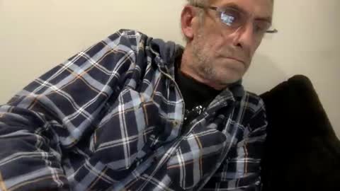 deanofflove221000 online show from March 2026 11:17:01 AM