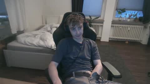 Dean online show from November 2025 04:06:01 PM