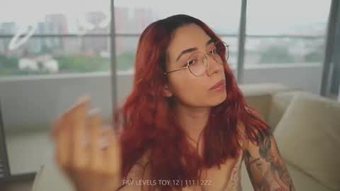 Snapshot of dearnina chatting on February 2026 01:10:01 PM NINA 30OFF online show from February 2026 01:10:01 PM