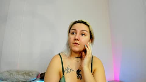 Snapshot of debbie_taylor chatting on December 2024 09:28:01 PM Debbie Mon Tue Fri Sun Sat GMT 3 1000am - 0400pm online show from December 2024 09:28:01 PM