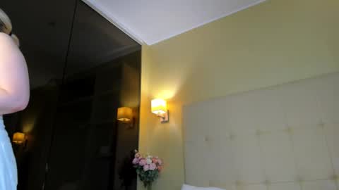 Snapshot of debbie_taylor chatting on September 2025 04:18:02 PM Debbie Mon Tue Fri Sun Sat GMT 3 1000am - 0400pm online show from September 2025 04:18:02 PM