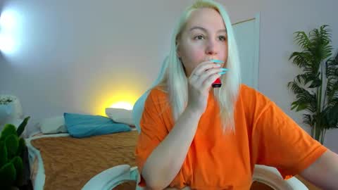 Debbie Mon Tue Fri Sun Sat GMT 3 1000am - 0400pm  online show from February 2026 04:49:01 PM