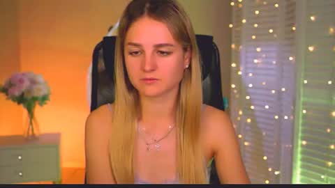 Snapshot of deboralarson chatting on June 2026 02:40:02 AM Debora online show from June 2026 02:40:02 AM