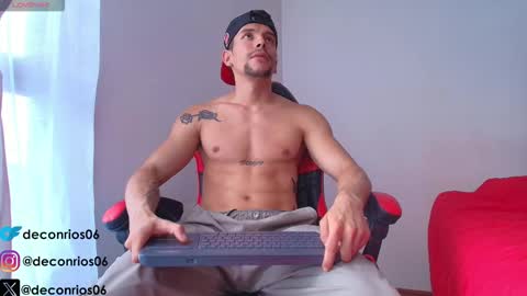 Santiago online show from October 2025 08:51:02 PM