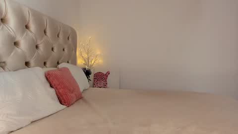 Snapshot of dee_nise chatting on March 2025 02:23:02 PM Denise online show from March 2025 02:23:02 PM