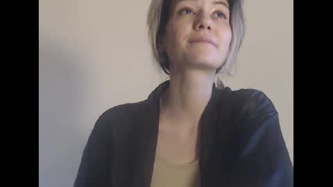 Deelightfull online show from January 2025 12:38:02 PM