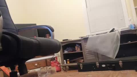 Snapshot of deeznutz343 chatting on December 2024 02:25:02 AM Deez Nutz online show from December 2024 02:25:02 AM