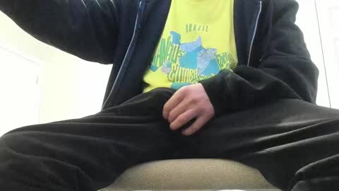 Snapshot of deeznutz343 chatting on February 2025 03:21:01 AM Deez Nutz online show from February 2025 03:21:01 AM