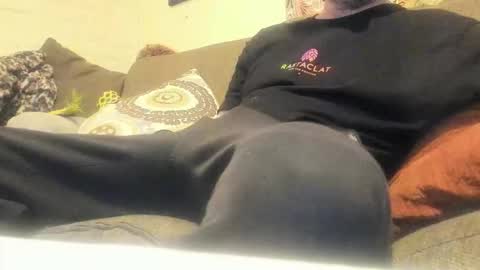 Snapshot of deeznutz343 chatting on December 2025 08:21:01 AM Deez Nutz online show from December 2025 08:21:01 AM