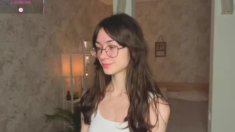 Amy online show from October 2025 07:41:01 PM