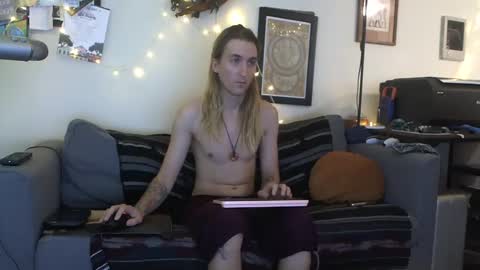 definatelyvegan online show from October 2025 09:36:01 PM