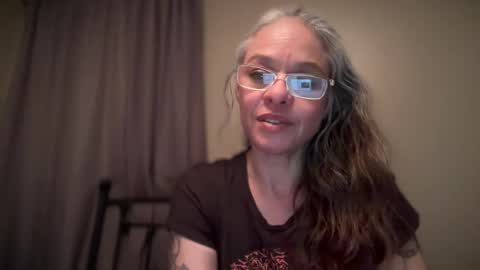 Tori online show from January 2025 07:43:01 AM