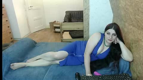 deinekatze online show from June 2026 08:23:01 PM
