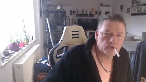 deinprinz2312 online show from March 2025 06:37:01 AM