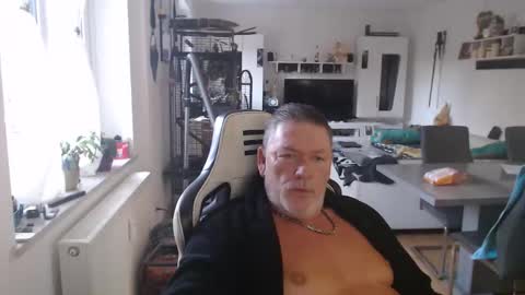 deinprinz2312 online show from September 2025 05:08:02 AM