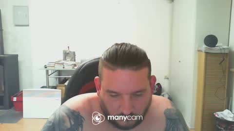 Snapshot of deinspielzeug87 chatting on April 2026 04:33:02 PM deinspielzeug87 online show from April 2026 04:33:02 PM