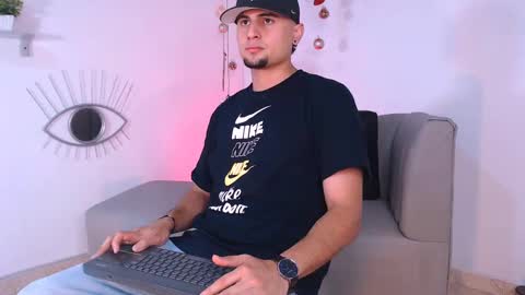 Snapshot of deivy_gram chatting on December 2024 12:17:02 AM DEIVY online show from December 2024 12:17:02 AM