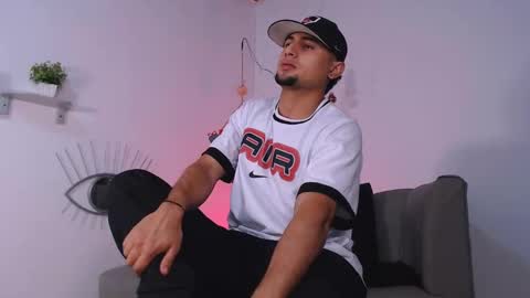 Snapshot of deivy_gram chatting on December 2024 10:15:01 PM DEIVY online show from December 2024 10:15:01 PM