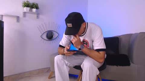 Snapshot of deivy_gram chatting on January 2025 05:44:02 AM DEIVY online show from January 2025 05:44:02 AM