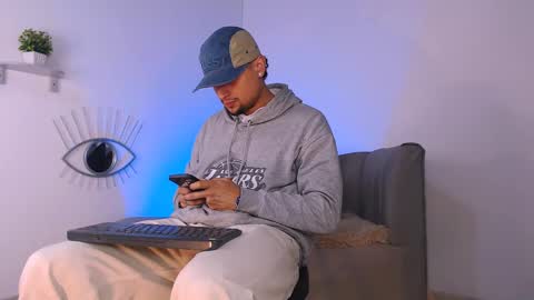 Snapshot of deivy_gram chatting on January 2025 06:10:01 AM DEIVY online show from January 2025 06:10:01 AM