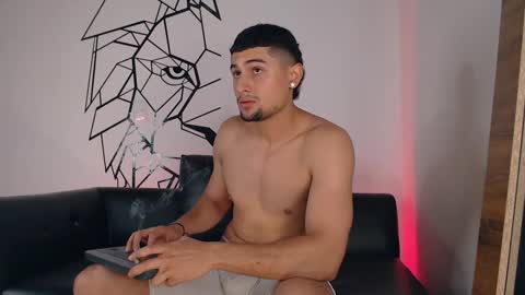 Snapshot of deivy_gram chatting on February 2025 05:14:01 AM DEIVY online show from February 2025 05:14:01 AM